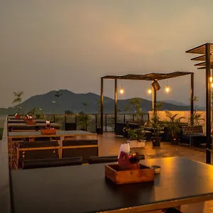 The Courtyard - Beyond Bar & Club Hotel Udaipur